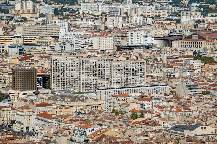 Architectural Principles, a city with many buildings